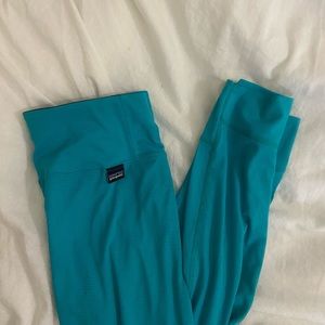 Patagonia women’s leggings (NEW)